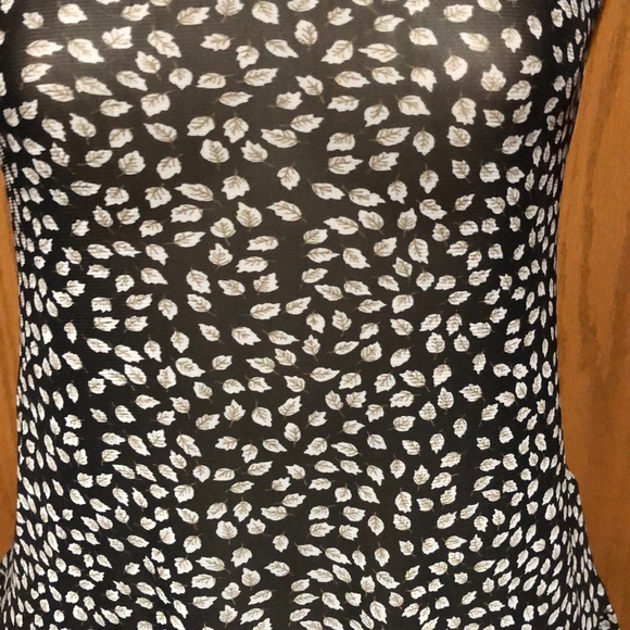 Ethyl Black and Cream Leaf Print Top, Sz L - Picture 2 of 2